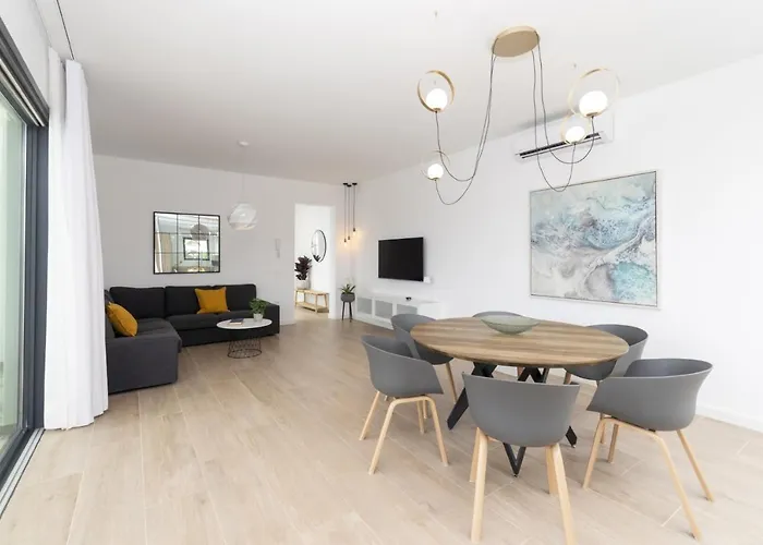 וילה Marella By *